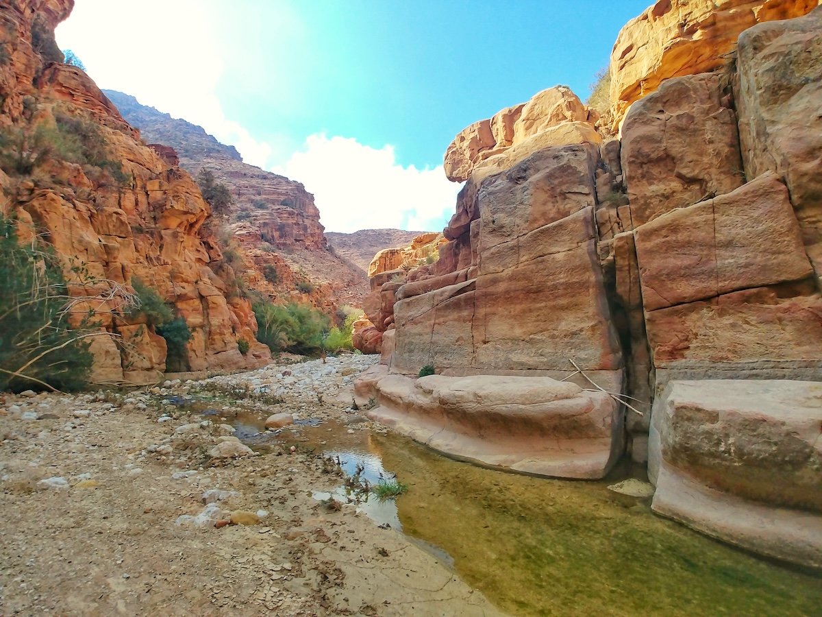Le gole profonde del canyon nella riserva naturale di Dana
